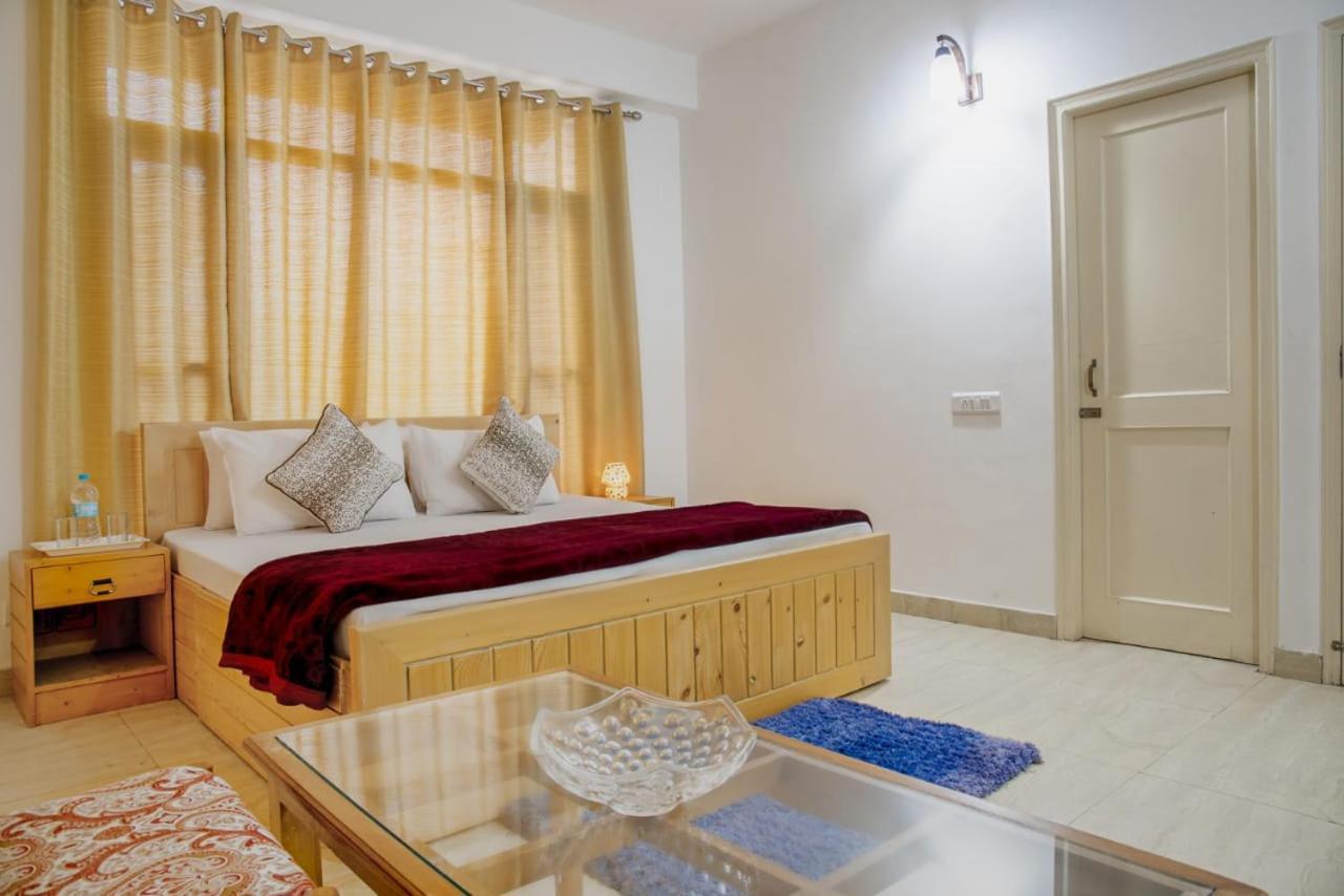 The Western Heights I Serviced Apartments I Pvt Balcony I Lift I Peacefull Area I Family Accomodation I Kasauli I By Exotic Stays Buitenkant foto