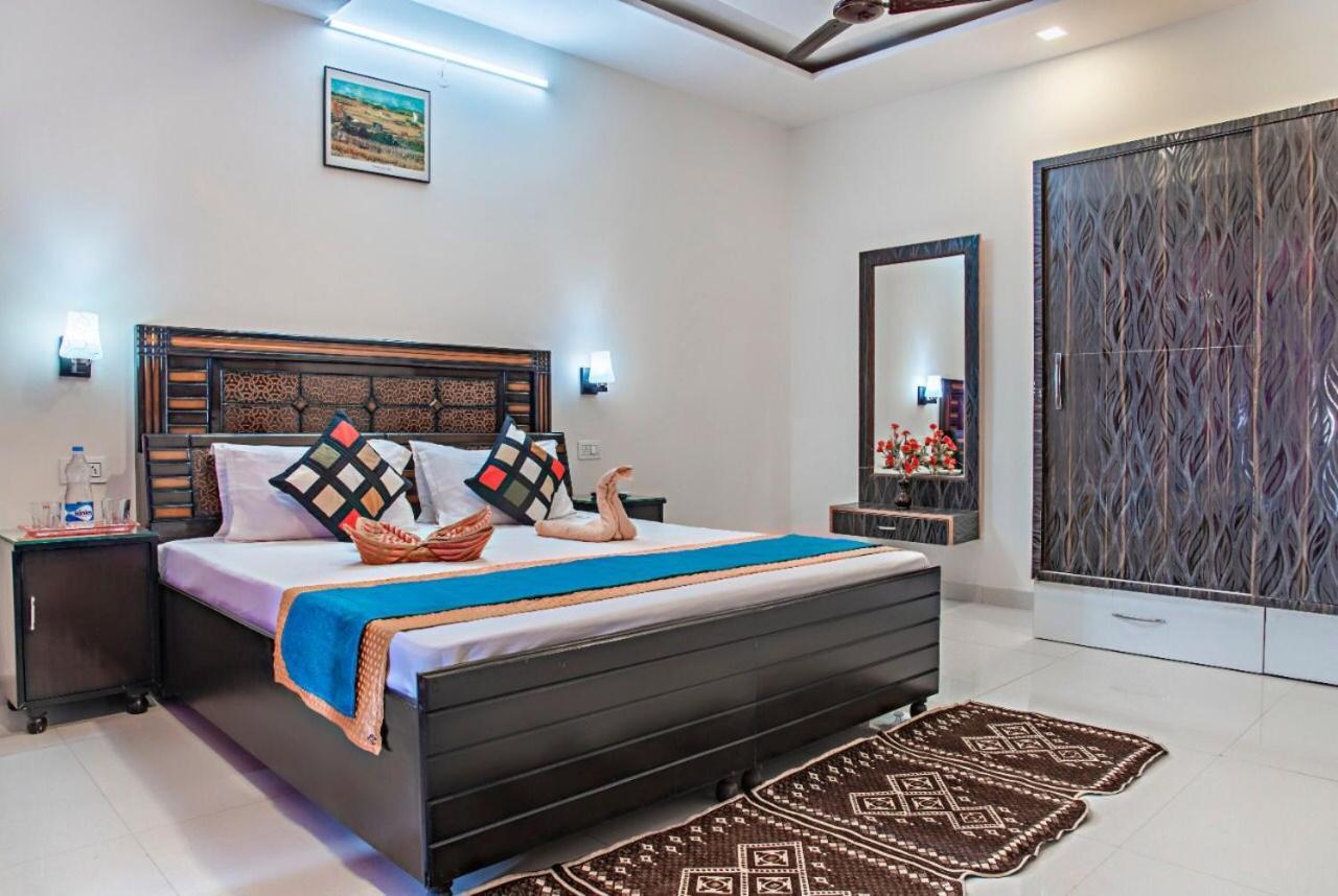 The Western Heights I Serviced Apartments I Pvt Balcony I Lift I Peacefull Area I Family Accomodation I Kasauli I By Exotic Stays Buitenkant foto