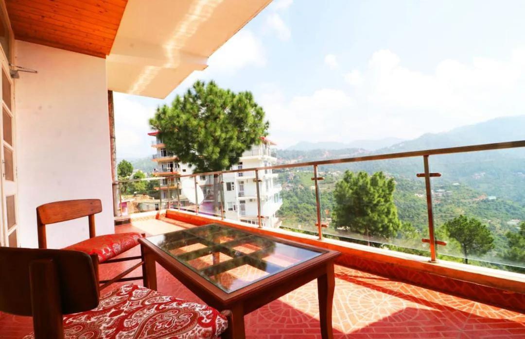 The Western Heights I Serviced Apartments I Pvt Balcony I Lift I Peacefull Area I Family Accomodation I Kasauli I By Exotic Stays Buitenkant foto